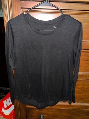 Faded Glory Black Long-Sleeve Crew Neck Top